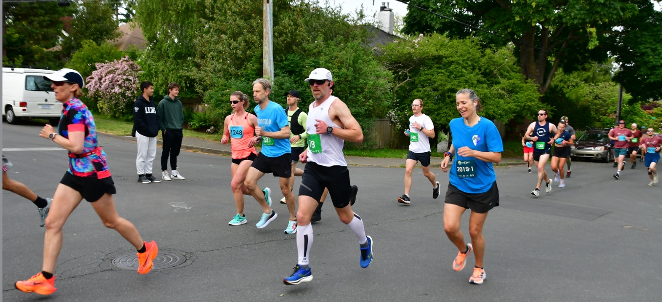 Oak Bay 10k and half marathon